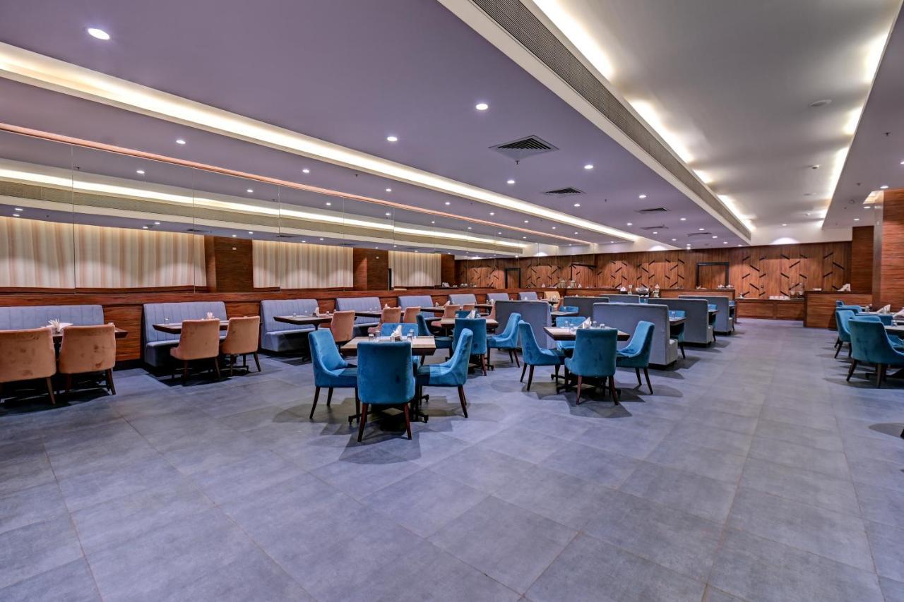 Hotel Tip Top International Pune Pimpri-Chinchwad ภายนอก รูปภาพ