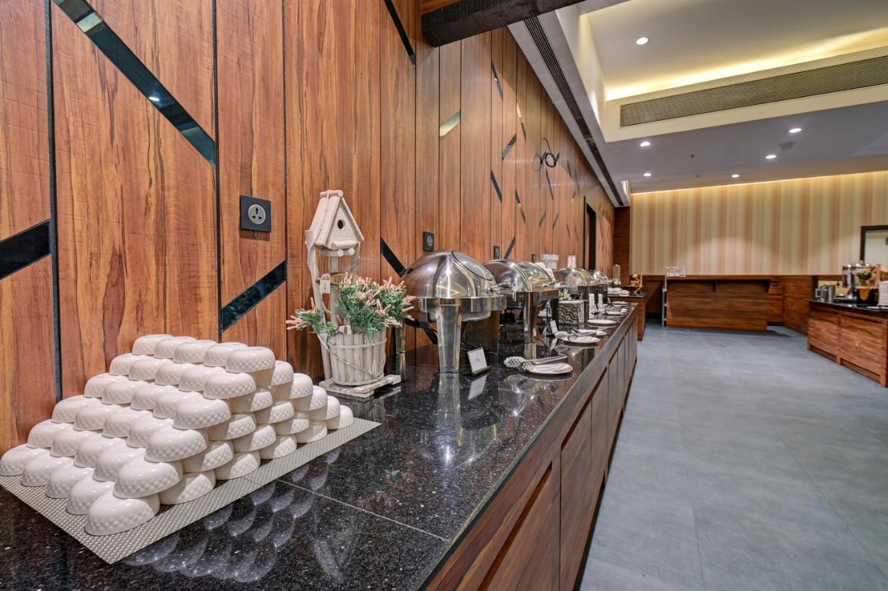 Hotel Tip Top International Pune Pimpri-Chinchwad ภายนอก รูปภาพ