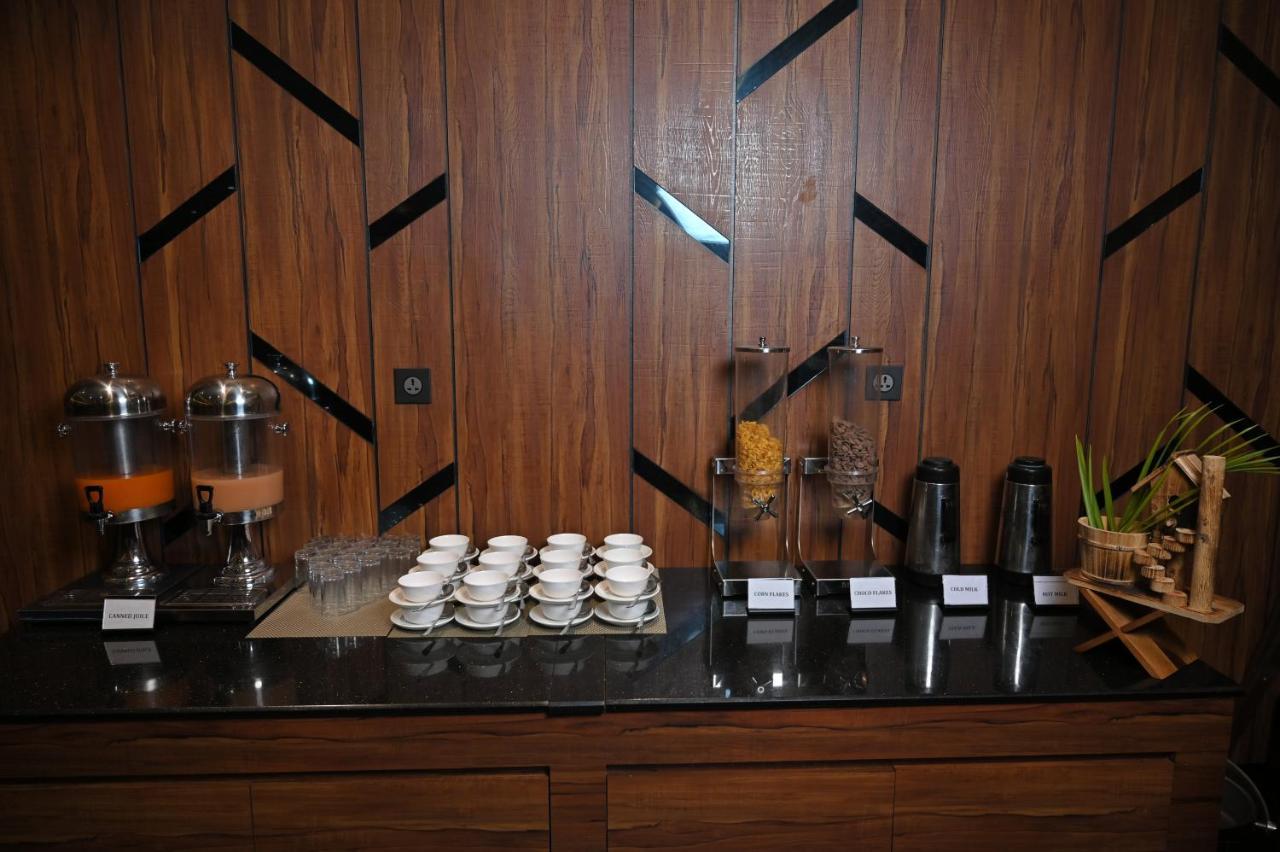 Hotel Tip Top International Pune Pimpri-Chinchwad ภายนอก รูปภาพ